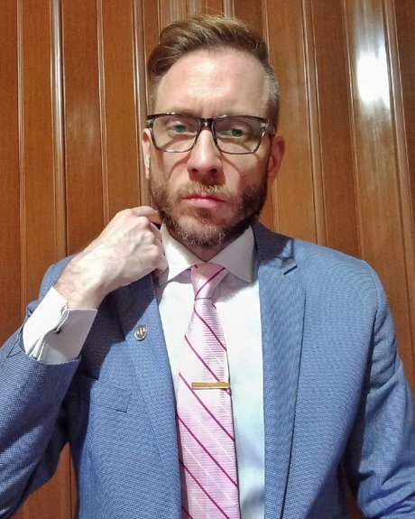 maxsuitup star beautiful pic