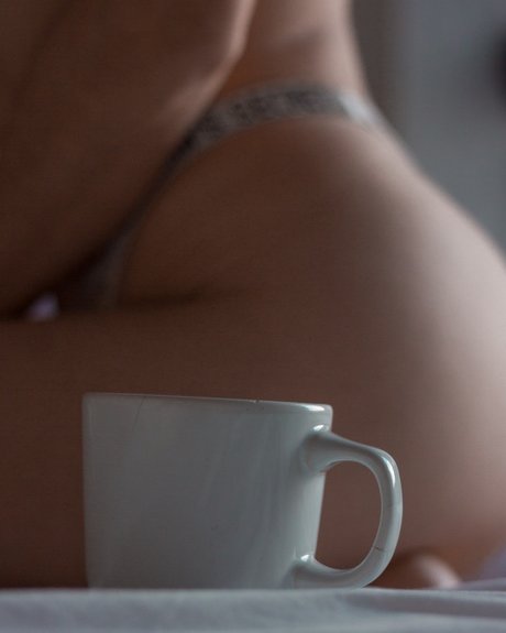 Merlyn Cristiani model art pictures