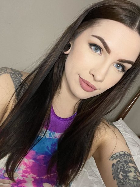 Merlot Massacre star hd img