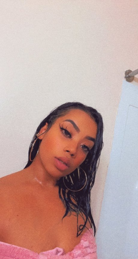 Mercedes Baby nudes actress img