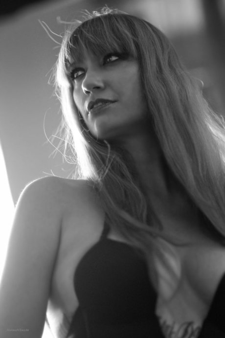 Melita Diavolita pornstar exclusive pictures