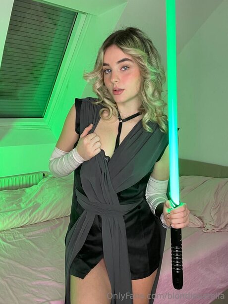 Stella Ray naked model galleries