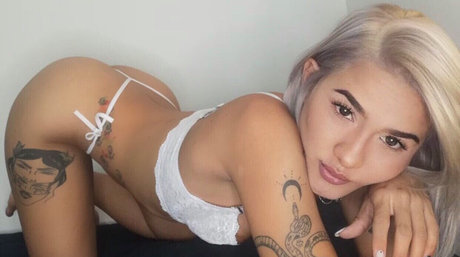 _bella regann_ model nudes archive