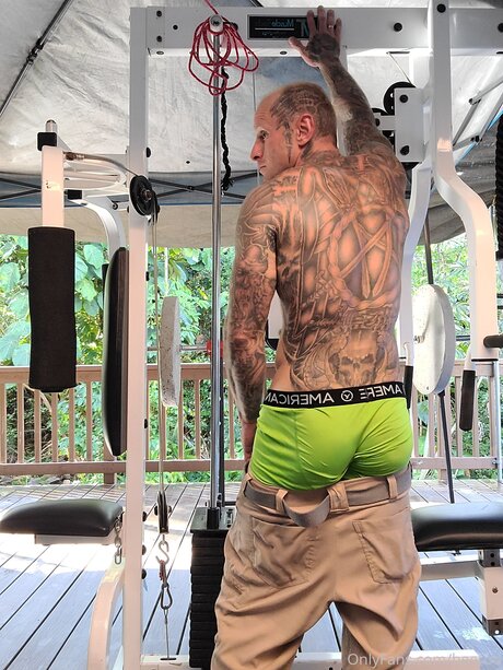 Brandon Blye pornstar naked pics