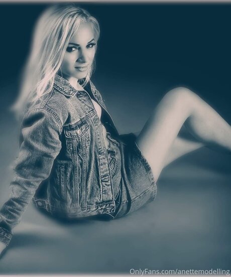 Aneta Hradecka xxx actress picture