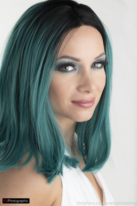 Aneta Hradecka nudes model pictures