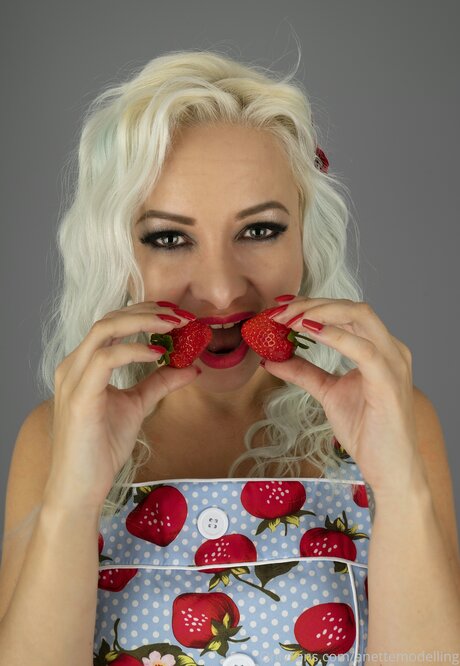 Aneta Hradecka perfect model pic