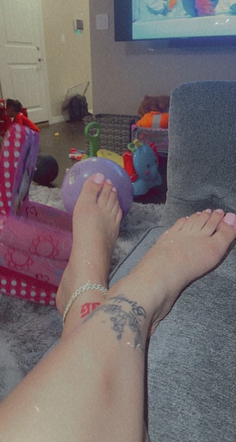 Exotic Babe star adult images