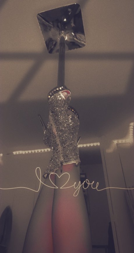 OnlyChu beautiful star picture