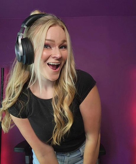 Vixyy64 pornstar exclusive pic