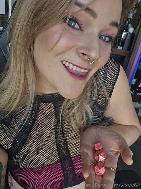 Vixyy64 actress pictures