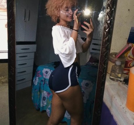 Stherx Monteiro star nudes photo