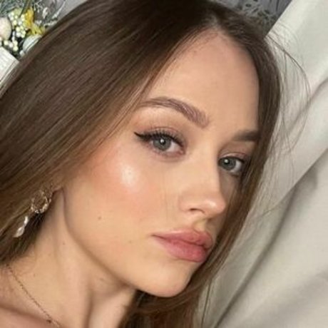 Abby Huxley pornstar hd galleries