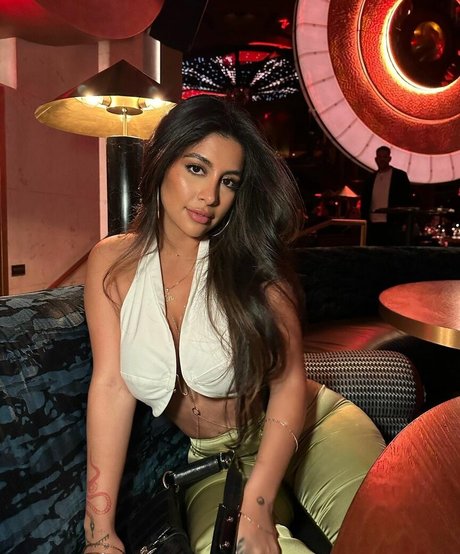 Queenneedy nudes star picture