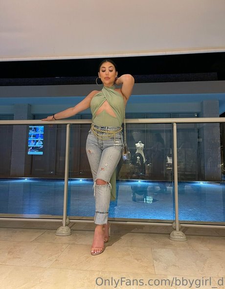 divinedaniela sex star archive