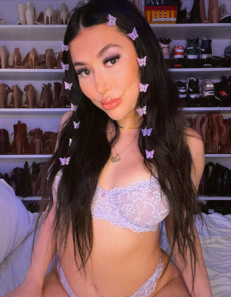 divinedaniela hd pornstar galleries