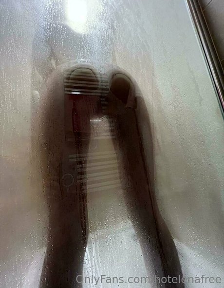 hotelenafree naked pornstar img