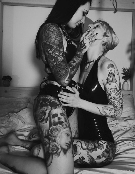 Mrs Nice nudes model pics