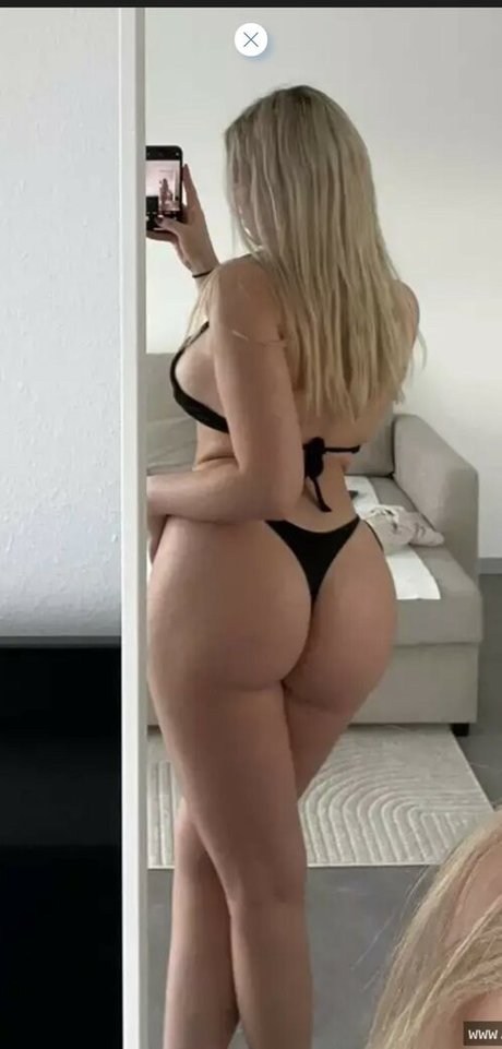 Meli 17 10 pornstar nudes photo