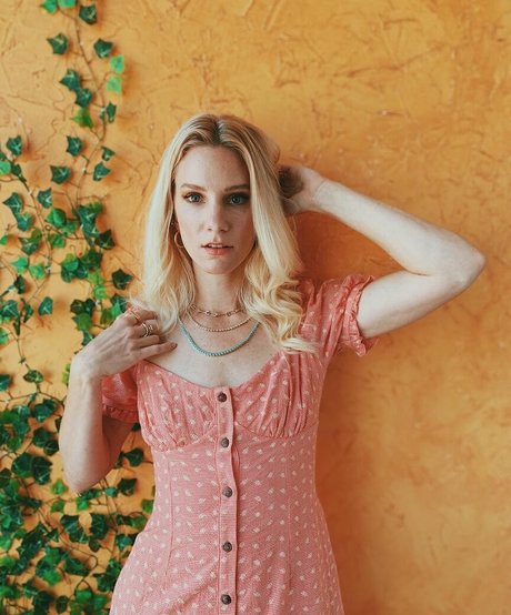 Heather Morris adult model photos