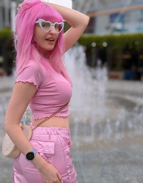 mkittyxoxofree naked actress photo