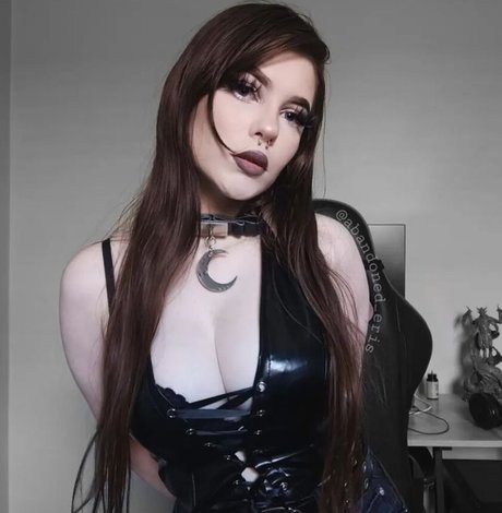 abandonederis hot pornstar pics