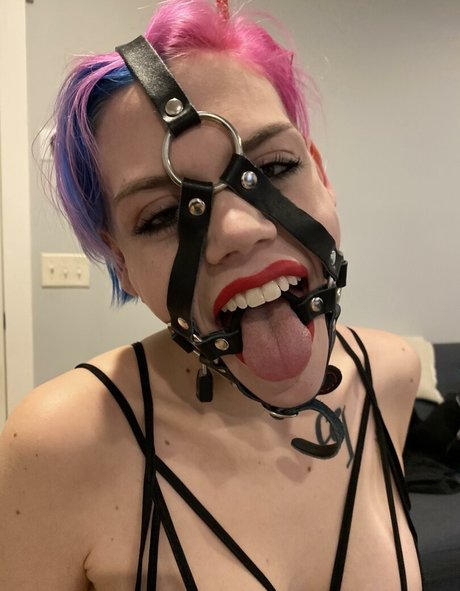 Mm darkside model erotic picture