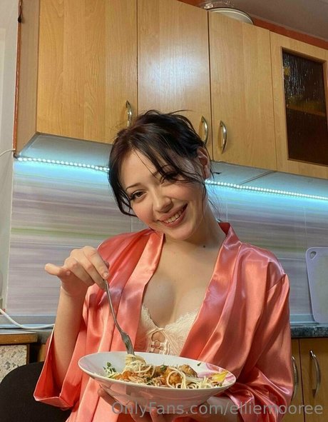 elliemooree pornstar sex photos