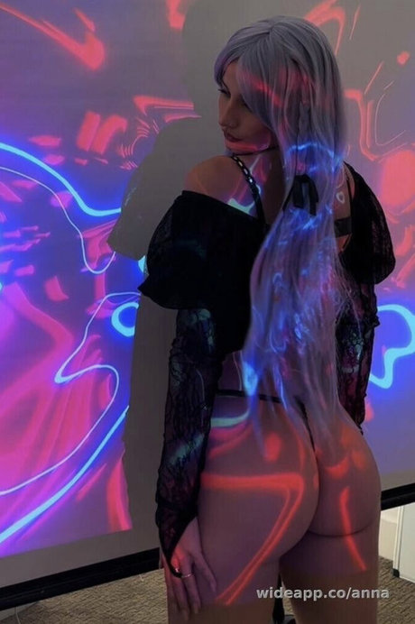 Anna Arevalo porn model picture