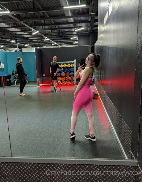 Courtneyyyyxox star exclusive galleries