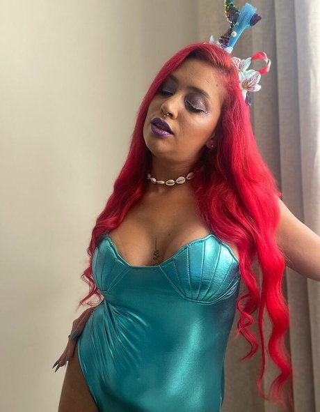 NathFox pornstar nudes pictures