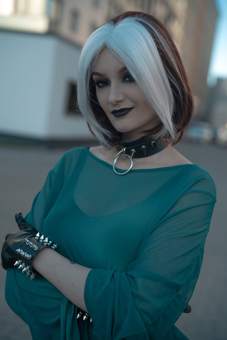 Vixena Siren pornographic star gallery