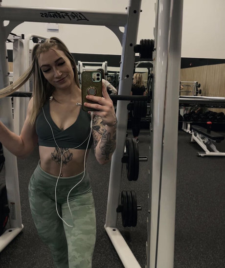 Taylor Flewin model hot gallery