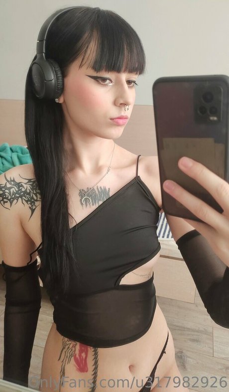 nefer titi xxx nude actress photos