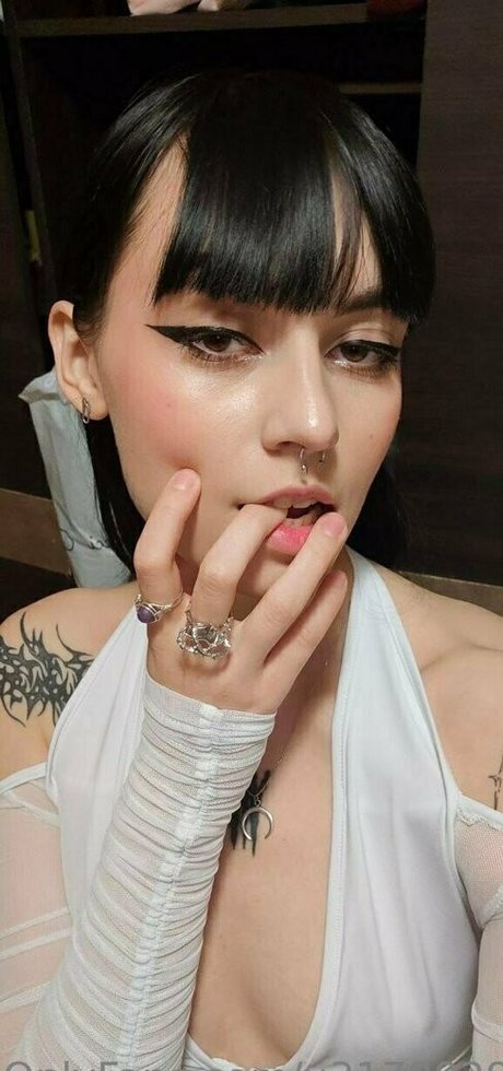 nefer titi xxx free model archive