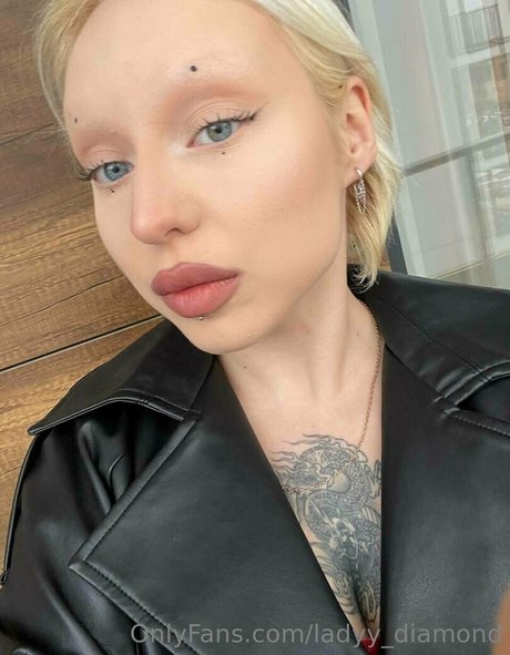 ladyy diamond hd model photo