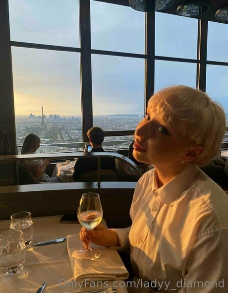 ladyy diamond erotic model pictures