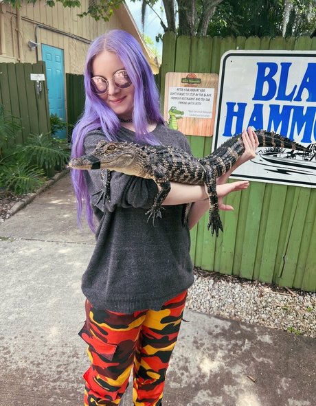 kinkynyrafree top actress pics