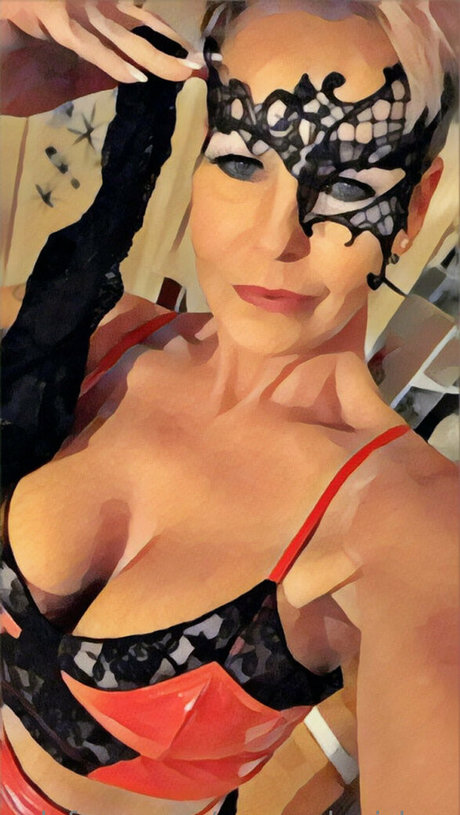 upperfloor star sexy pic