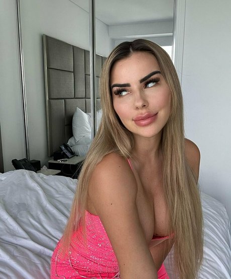 missninavip high quality pornstar photos