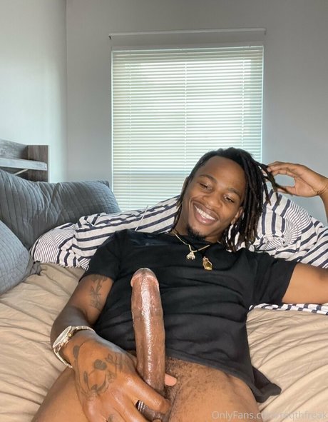 reqthfreak naked star pics