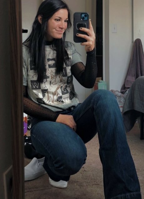 alexiskayjean model nude photos