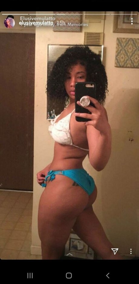 milf fake tits onlyfans erotic pics