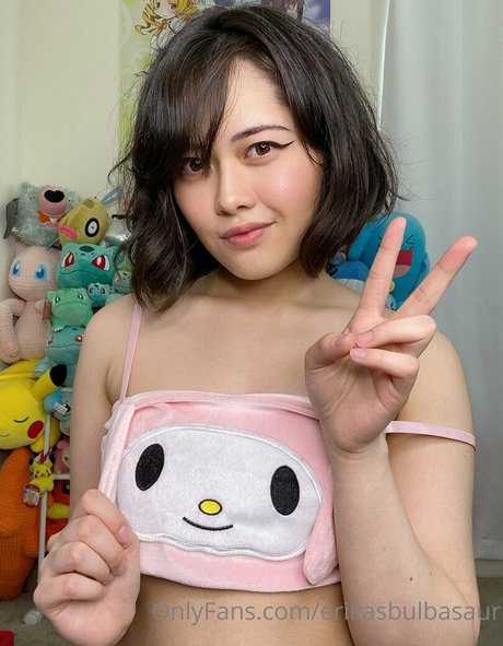 Erikasbulbasaur hot star gallery