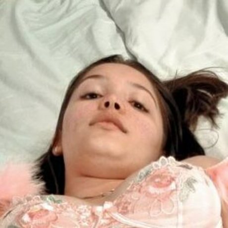 Bruna Vieira erotic actress pics