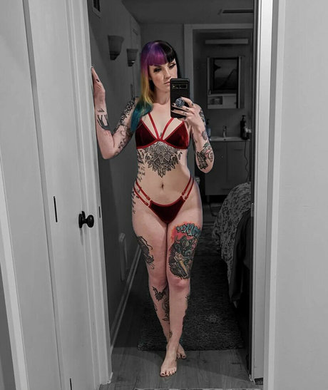 Miss Eydis pornstar top photos