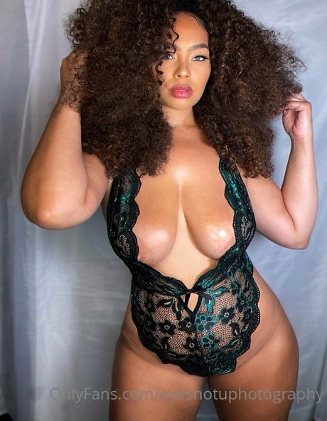 sirensaysseduce model xxx image