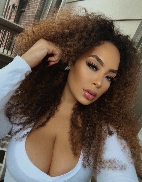 sirensaysseduce star erotic archive