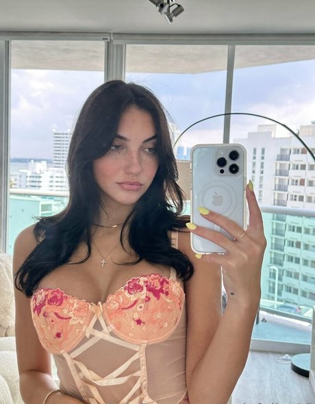 kaylafuller18 beautiful model picture