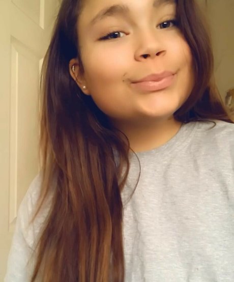 Shannon Dacombe pornstar nude photo